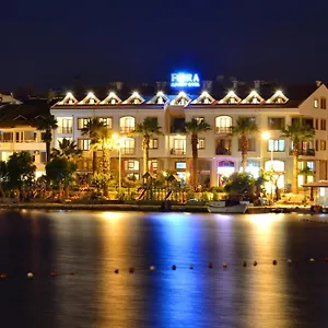 Fora Aparthotel